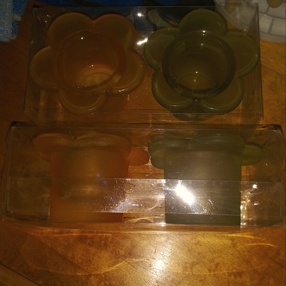 BNWT 2 SETS OF Flower Candle Holders - Picture 3 of 3